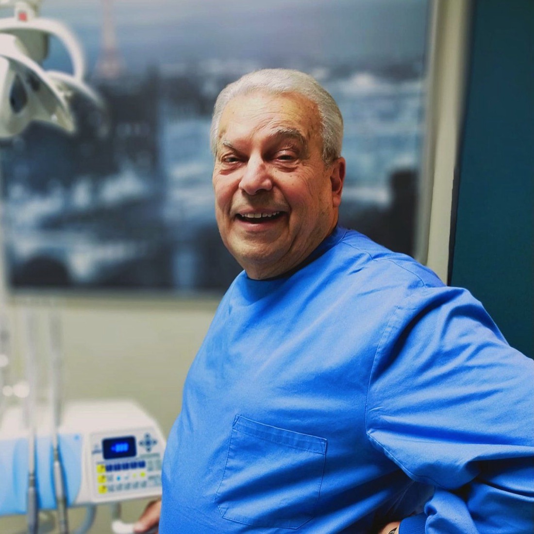 Dr. Riccardo Mortella